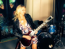 Funny! MILF Vicky Learn Guitar Alien Madonna's Guitarist!